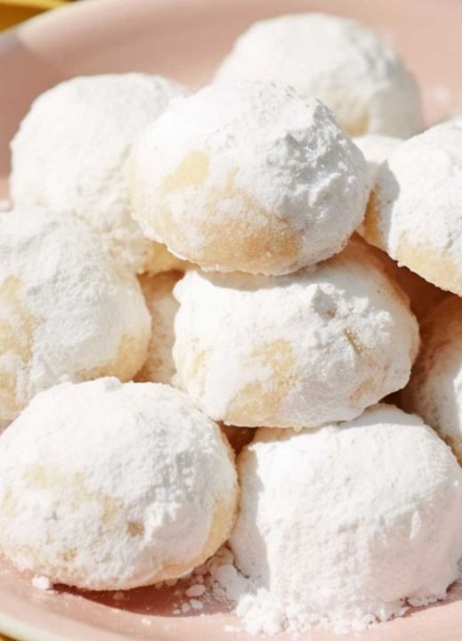 Lemon Snowball Cookies That Melt in Your Mouth!